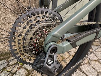 Used Trek Fuel EX 8 GX AXS T-Type Gen 6 2025 2025 Mountainbike, Green, 27.5, 29 — image 3 of 9