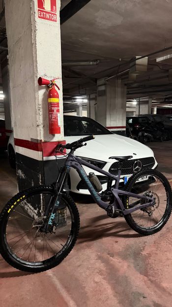 Used Santa Cruz Nomad X01 / Carbon CC / 27.5 2020 2020 Mountainbike, Purple, 27.5 — image 13 of 15