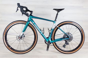 Used Specialized S-Works Diverge 2019 Road & Gravel, Blue — image 2 of 16