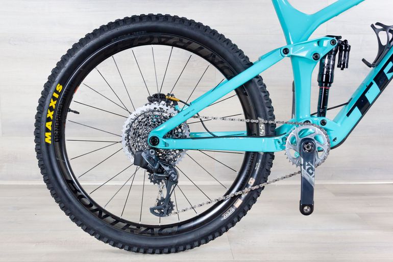 Used Trek Remedy 9.8 2021 Mountainbike, Blue — image 3 of 33