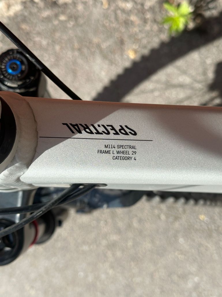 Used Canyon Spectral 27 AL 6 2023 2023 Mountainbike, Light Gray, 27.5 — image 7 of 20