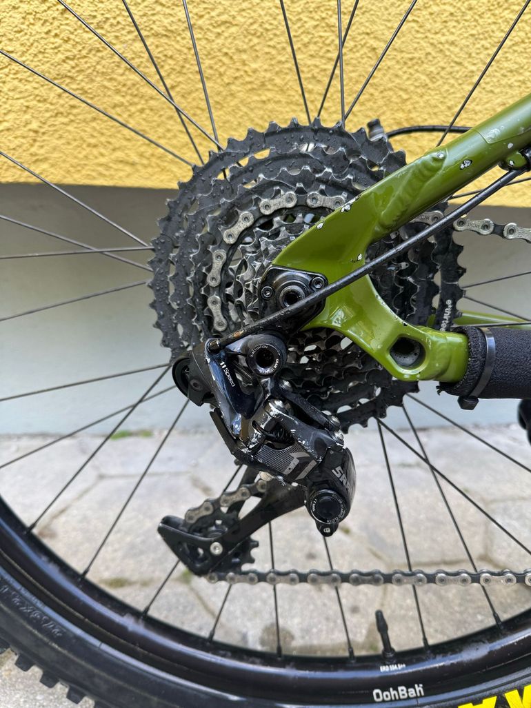 Used Nukeproof Nukeproof Custom SRAM Apex 2022 Mountainbike, Green — image 3 of 10