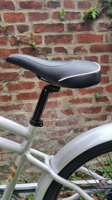 Used Bocyclo Custom 2024 Urban, Light Gray — image 4 of 13