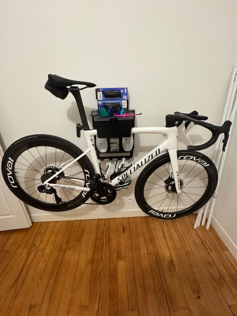 Used Specialized Tarmac SL8 Expert - Shimano Ultegra Di2 2025 2025 Road & Gravel, White — image 6 of 7