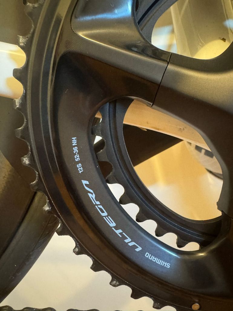 Used Specialized Tarmac SL8 Expert - Shimano Ultegra Di2 2025 2025 Road & Gravel, White — image 3 of 7
