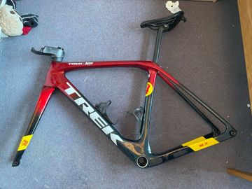 Gebrauchtes Trek Domane Shimano Ultegra Di2 2023 Road & Gravel, Rot — Bild 8 von 8