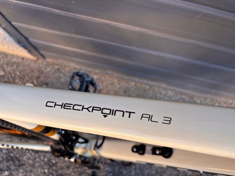 Used Trek Checkpoint AL 3 2020 2020 Road & Gravel — image 7 of 9