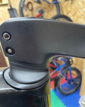 Used Orbea ORCA M20iTEAM 2022 2022 Road & Gravel, Black — image 3 of 4