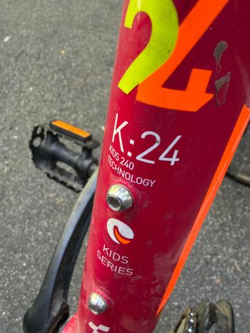 Used CUBE KID 240 Allroad girl 2018 2018 Youth, Red — image 4 of 5