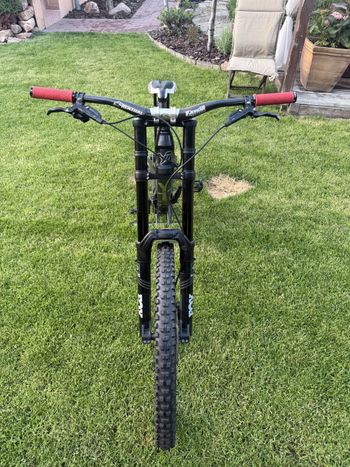 Used YT Industries YT Tues CF Downhill 2016 2016 Mountainbike, Black — image 22 of 23