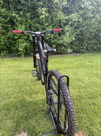 Used YT Industries YT Tues CF Downhill 2016 2016 Mountainbike, Black — image 23 of 23