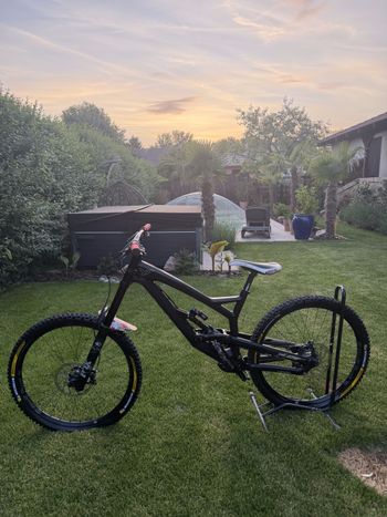 Used YT Industries YT Tues CF Downhill 2016 2016 MTB
