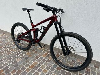 Used Trek Remedy 7 2022 2022 Mountainbike, Red, 27.5 — image 17 of 20