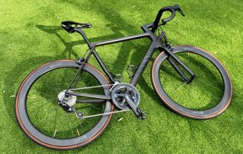 Used Canyon Ultimate CF SL 8 2022 2022 Racefiets & gravel