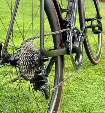 Used Canyon Ultimate CF SL 8 2022 2022 Road & Gravel — image 5 of 6