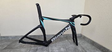 Used Bianchi Oltre RC Frame kit 2025 Frameset 2025 Road & Gravel, Green — image 1 of 7