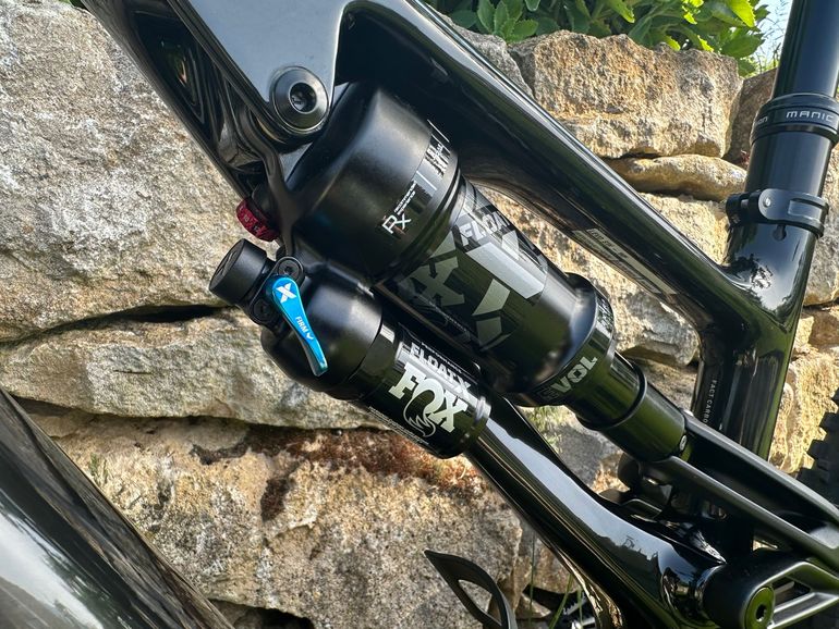 Used Specialized Turbo Levo 3 Comp Carbon 2023 2023 Mountainbike — image 13 of 16