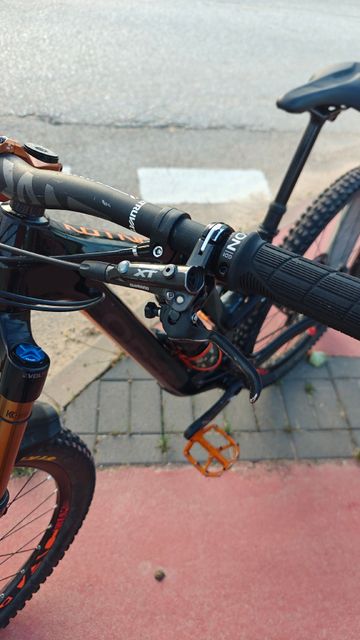Gebrauchtes Orbea RALLON M10 2021 2021 Mountainbike, Schwarz — Bild 10 von 12