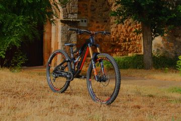 Gebrauchtes Orbea RALLON M10 2021 2021 Mountainbike, Schwarz — Bild 1 von 12