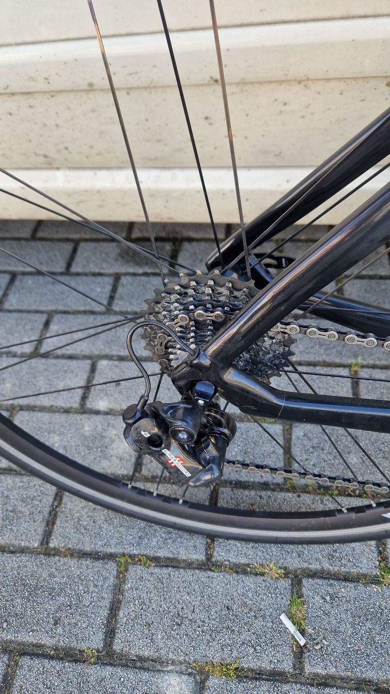 Used Colnago Concept eTAP Plus Bike 2017 2017 Road & Gravel — image 2 of 3