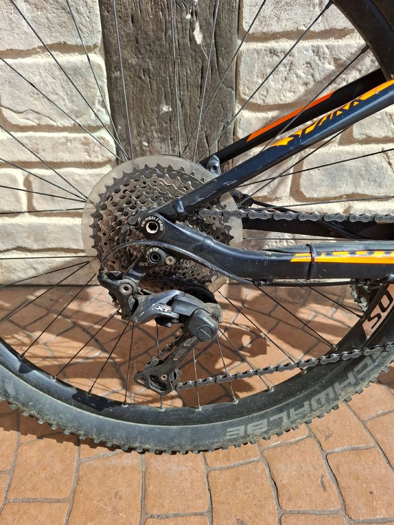 Used Scott Genius 740 2017 2017 Mountainbike, Orange, 27.5 — image 3 of 4