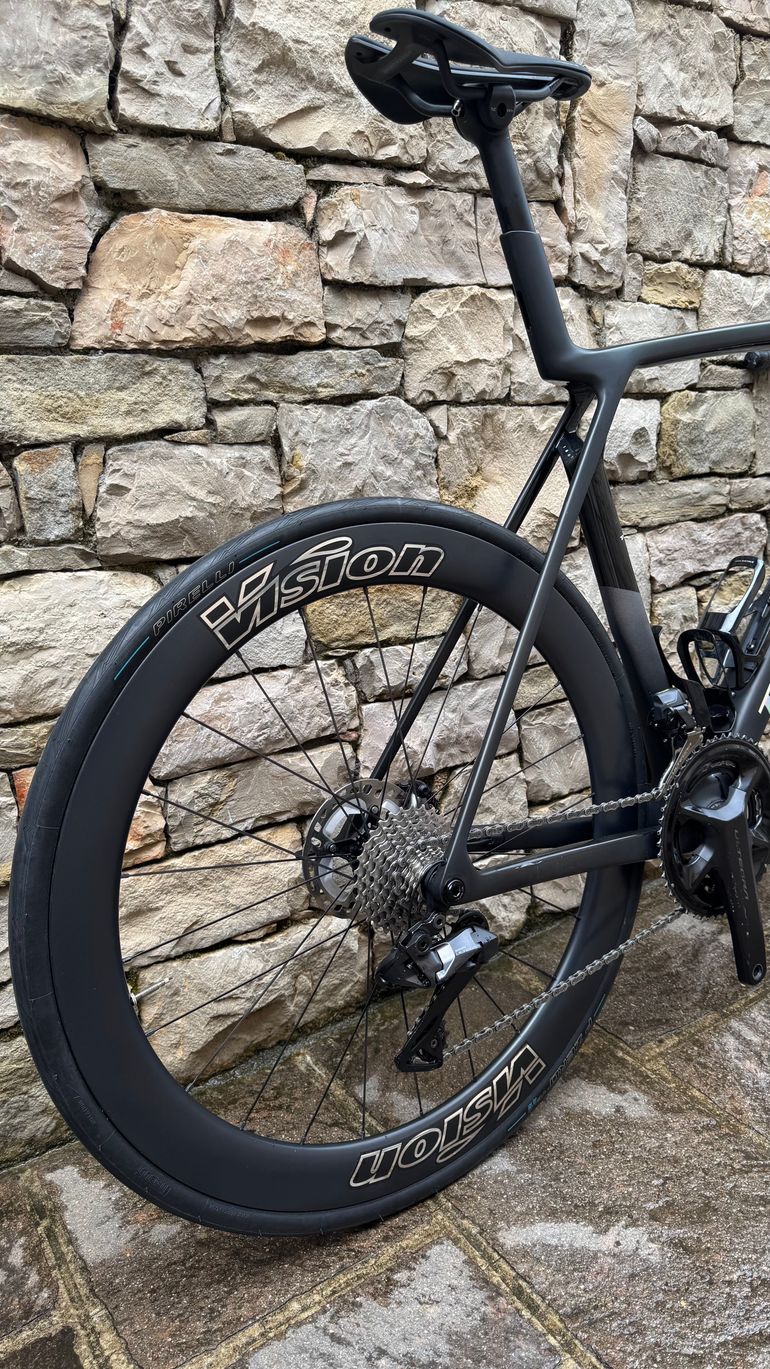 Used Trek Madone SL 7 Gen 8 2025 2025 Road & Gravel, Black — image 6 of 8