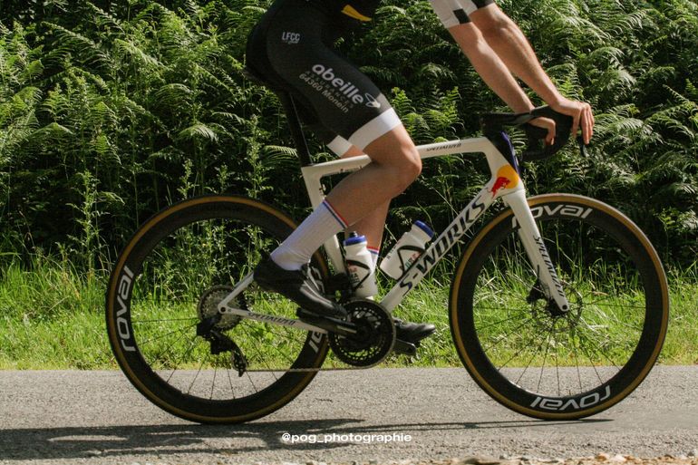 Used sworks Sworks Custom SRAM Force eTap AXS 2025 Road & Gravel — image 1 of 3