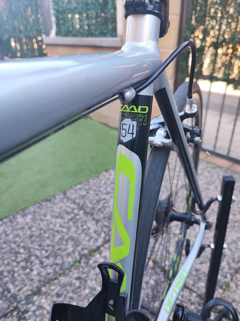 Used Cannondale Caad Shimano 105 2019 Road & Gravel, Hellgrau — image 5 of 8