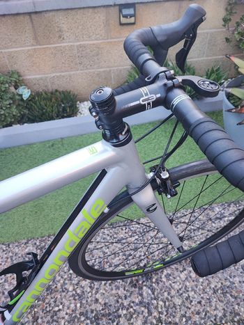 Used Cannondale Caad Shimano 105 2019 Road & Gravel, Hellgrau — image 8 of 8
