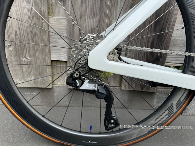 Used Canyon Aeroad CF SLX 7 Di2 2025 2025 Road & Gravel, White — image 3 of 6