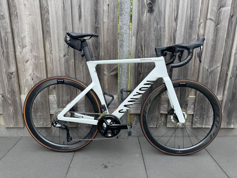 Used Canyon Aeroad CF SLX 7 Di2 2025 2025 Road & Gravel, White — image 2 of 6