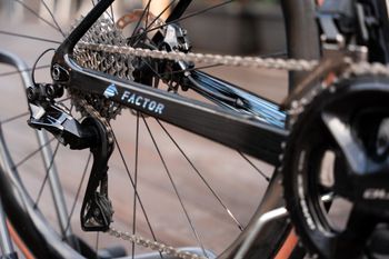 Used Factor OSTRO VAM Shimano Dura-Ace Di2 9270 2023 2023 Road & Gravel — image 3 of 11