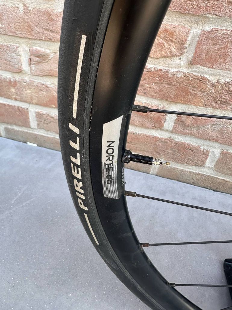 Used Ridley Fenix SLiC - Shimano 105 DI2 // 2x12s 2023 2023 Road & Gravel, Black — image 5 of 13