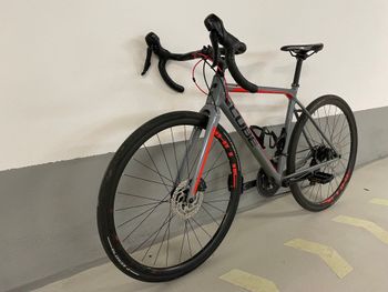 Used CUBE CROSS RACE Pro 2018 2018 Road & Gravel, Hellgrau — image 8 of 9