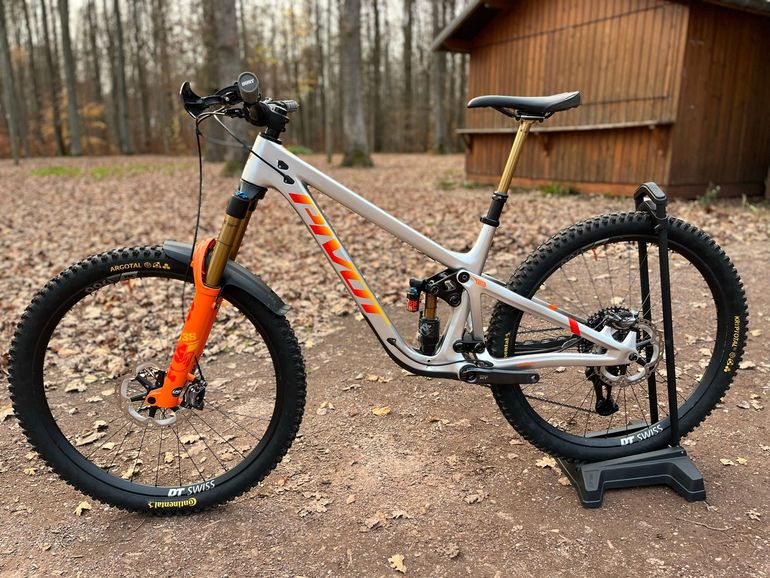 Used Pivot FIREBIRD Pro XT/XTR 2023 2023 Mountainbike — image 2 of 9