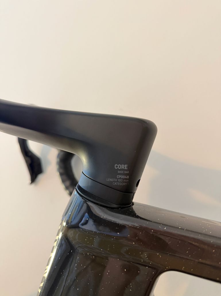 Used Canyon Aeroad CFR AXS 2025 2025 Road & Gravel, Black — image 9 of 9