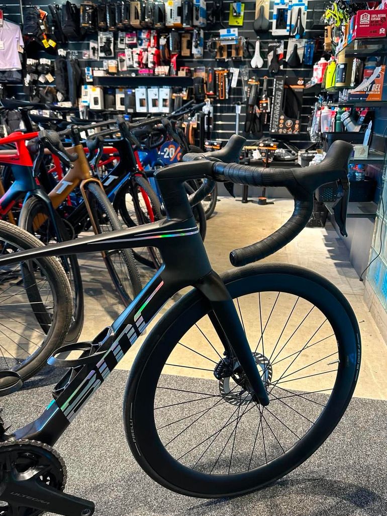 Used BMC Teammachine R 01 FOUR 2024 2024 Road & Gravel, Schwarz — image 3 of 8