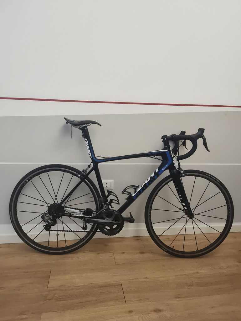 Used Giant TCR Advanced SL 0 2014 2014 Road & Gravel — image 1 of 8