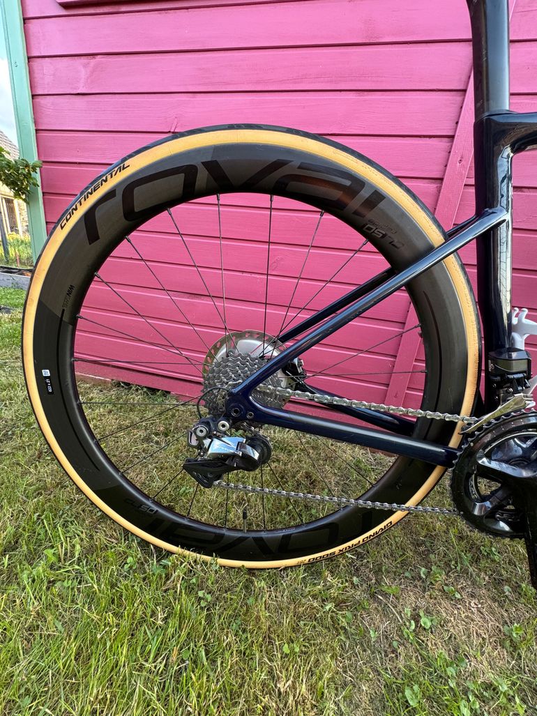 Used Specialized S-Works Tarmac SL6 Disc - Dura Ace Di2 2019 2019 Road & Gravel — image 15 of 18