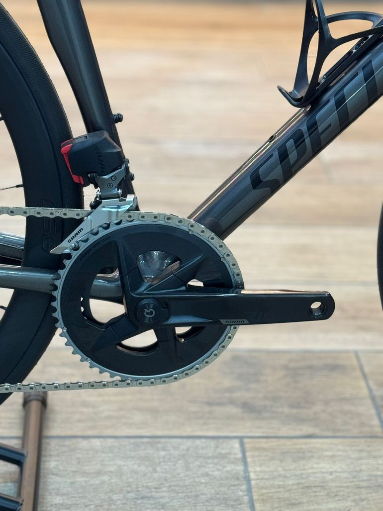 Used Specialized Tarmac SL8 Expert - SRAM Rival AXS 2024 2024 Road & Gravel, Light Gray — image 3 of 12