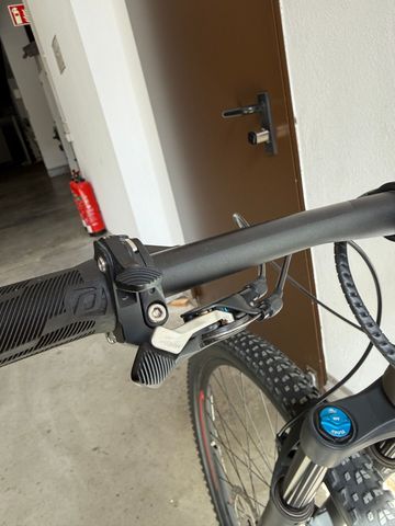 Used Scott Spark 930 2020 2020 Mountainbike, Light Gray, 29 — image 12 of 12