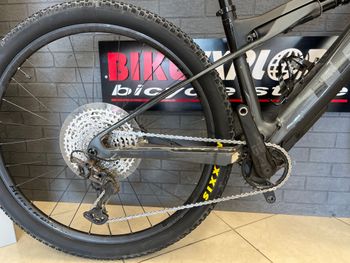 Used Trek E-Caliber 9.6 2022 2022 Mountainbike — image 5 of 5