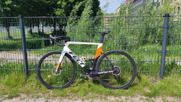 Used Felt Ar SRAM Force eTap AXS 2020 Road & Gravel, White — image 2 of 14