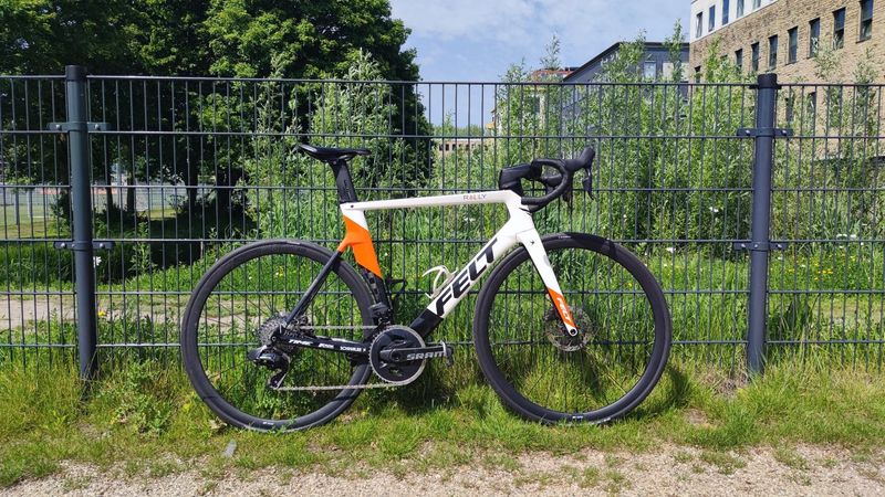 Tweedehands Felt Ar SRAM Force eTap AXS 2020 Road & Gravel