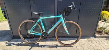 Used Bianchi Via Nirone 7 105 2021 2021 Road & Gravel, Grün — image 2 of 8