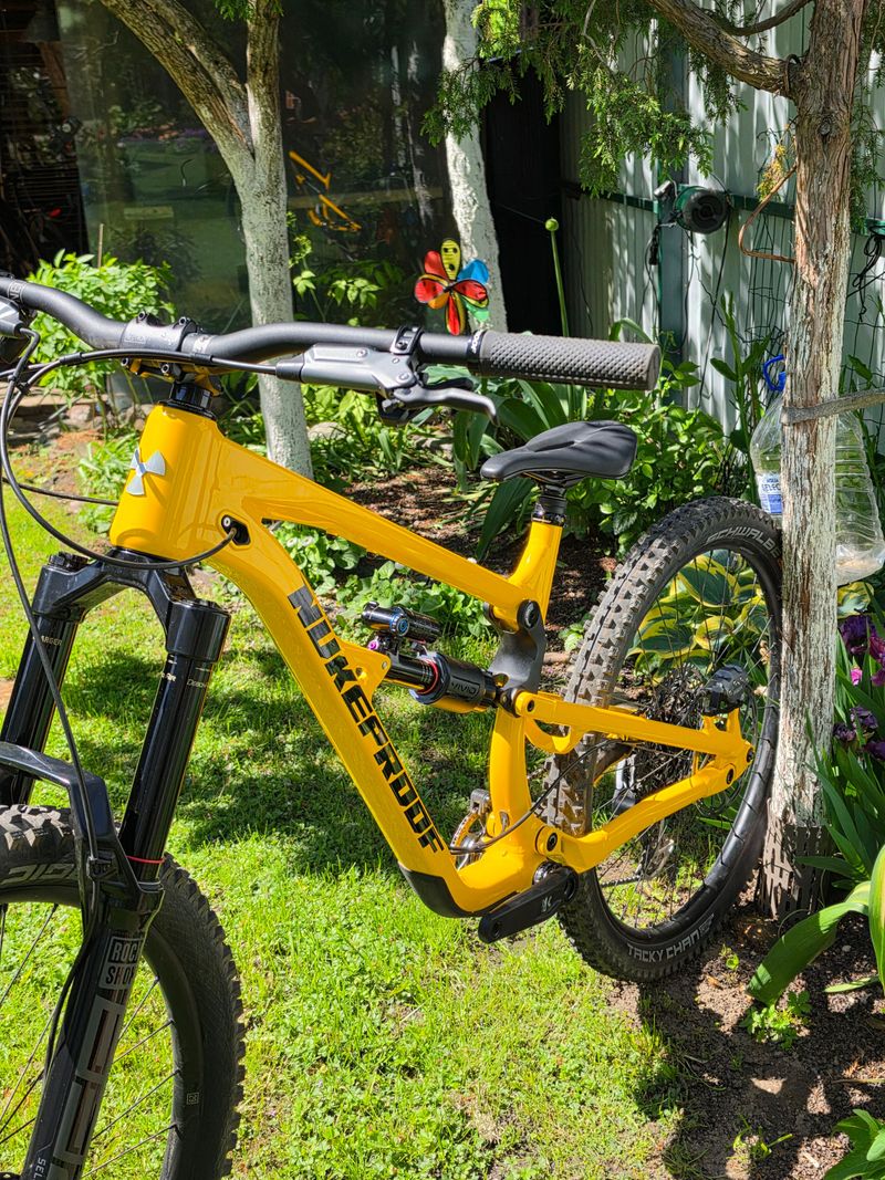 Used Nukeproof Mega SRAM GX Eagle AXS (T-Type) 2026 Mountainbike, Orange — image 8 of 9