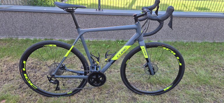 Used CUBE CROSS RACE Pro 2019 2019 Road & Gravel, Black — image 9 of 16