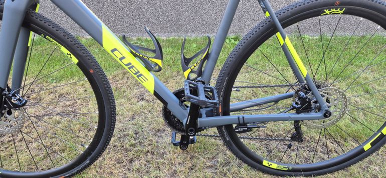 Used CUBE CROSS RACE Pro 2019 2019 Road & Gravel, Black — image 14 of 16