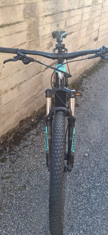 Used Bianchi T-tronik Shimano Deore 2022 Mountainbike, Azul — image 5 of 6
