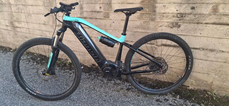 Used Bianchi T-tronik Shimano Deore 2022 Mountainbike, Azul — image 1 of 6